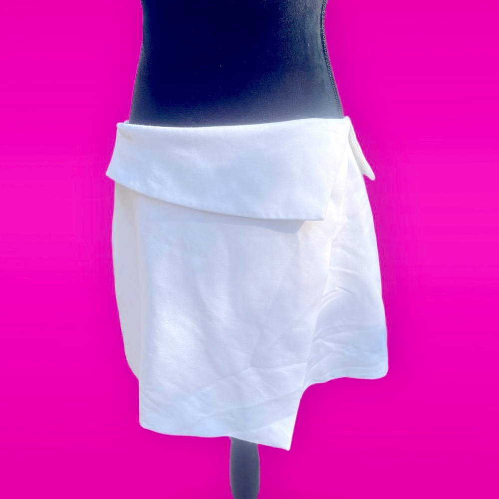ZARA White Cross Over Skirt women’s size Medium